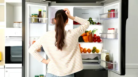 Alimentele care nu ar trebui congelate NICIODATĂ! Medic: „Există riscul de Salmonella și Listeria, care rezistă la temperaturi de -20 de grade”