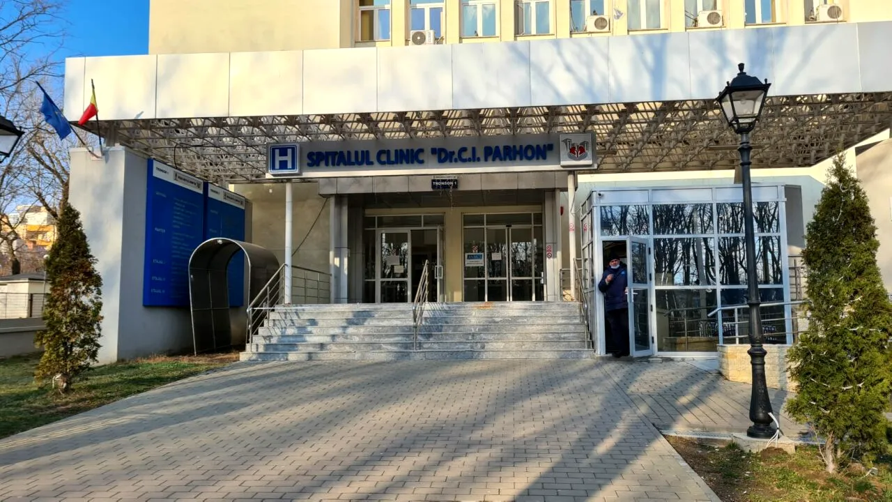 Doi bolnavi, ajunși cu deshidratare severă la spital, deși nu au ieșit din casă. Medicii din Iași avertizează: căldura lovește și în interiorul locuințelor