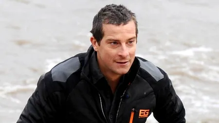 Bear Grylls A ÎNFURIAT autoritățile bulgare, după ce a ucis și a mâncat O BROASCĂ. Ce amendă riscă aventurierul