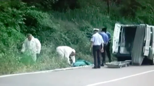 A murit dintr-o prostie. Un român din Italia a vrut să facă o acrobație, dar a căzut din cabina unui camion în viteză - VIDEO