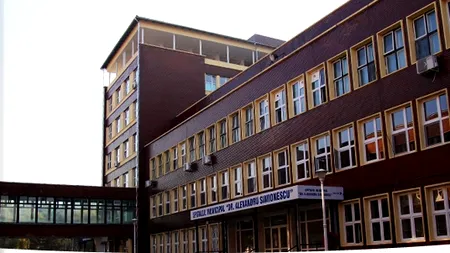 COVID-19. Un grup de hunedoreni organizat pe Facebook a adunat 50.000 de lei pentru ajutorarea cadrelor medicale