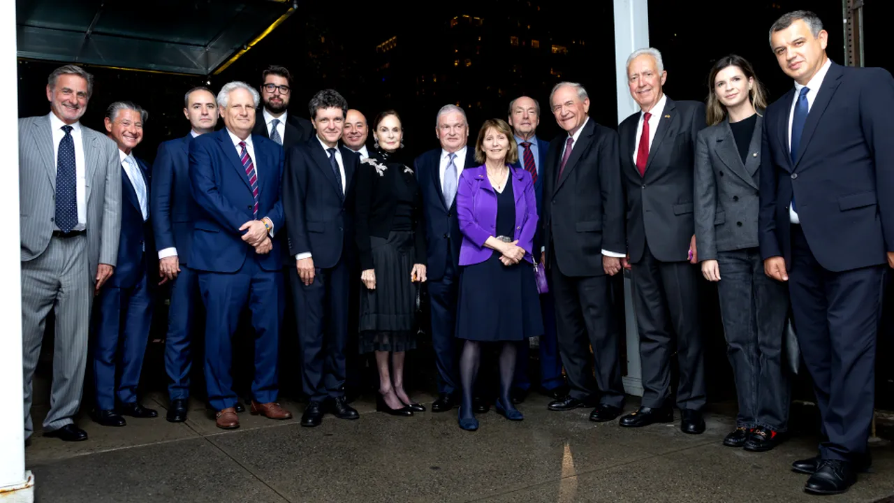 Nicușor Dan, întâlnire la New York cu foști ambasadori americani. Ce priorități au fost discutate