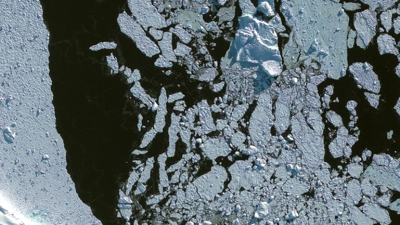 GALERIE FOTO. Cum arată Pământul văzut de la o altitudine de 700 de kilometri