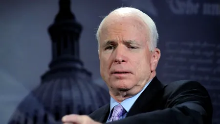 Influentul senator american John McCain îl compară pe Vladimir Putin cu Adolf Hitler: 