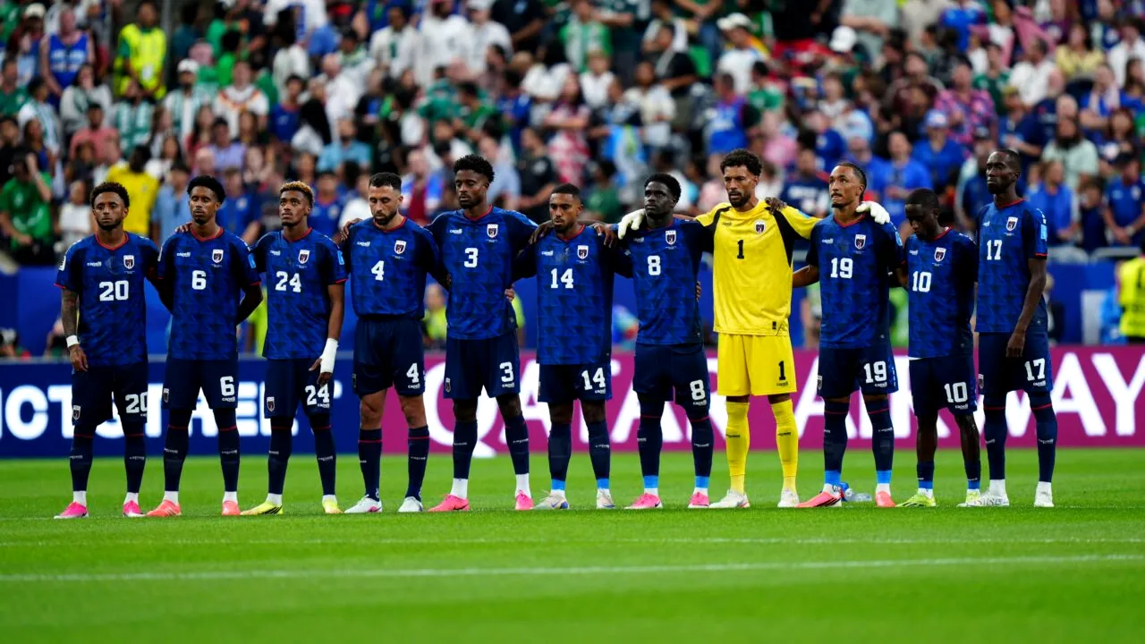 Detalii mai puțin știute despre Capul Verde, surpriza Campionatului Mondial. Care este povestea „Rechinilor albaștri”, naționala născută din vulcani, diaspora și pasiunea pentru fotbal