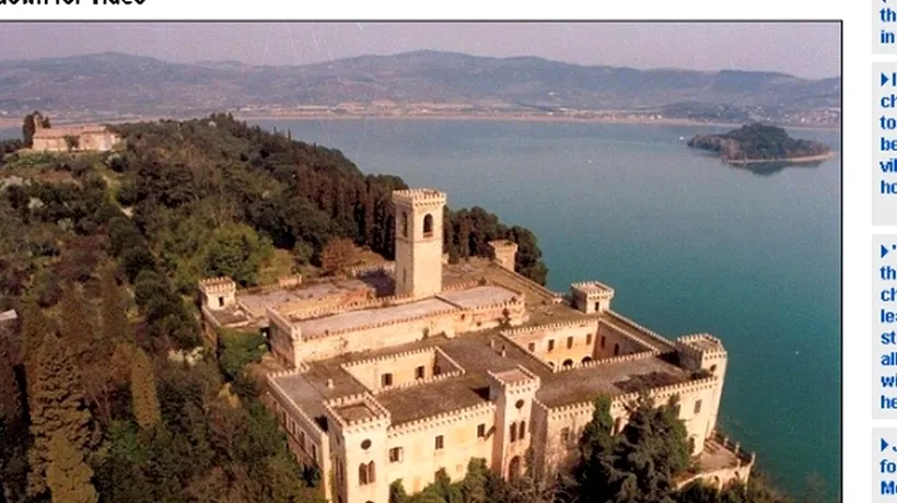 Un castel de pe o insulă italiană și satul care îl înconjoară, scoase la vânzare. Care este prețul de pornire