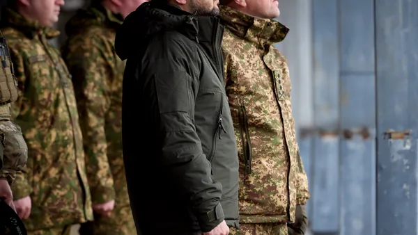 Cei mai buni soldați ai Ucrainei au fost uciși de rachete rusești la o ceremonie. „Au îndurat iadul pe front și au murit în timp ce erau decorați“