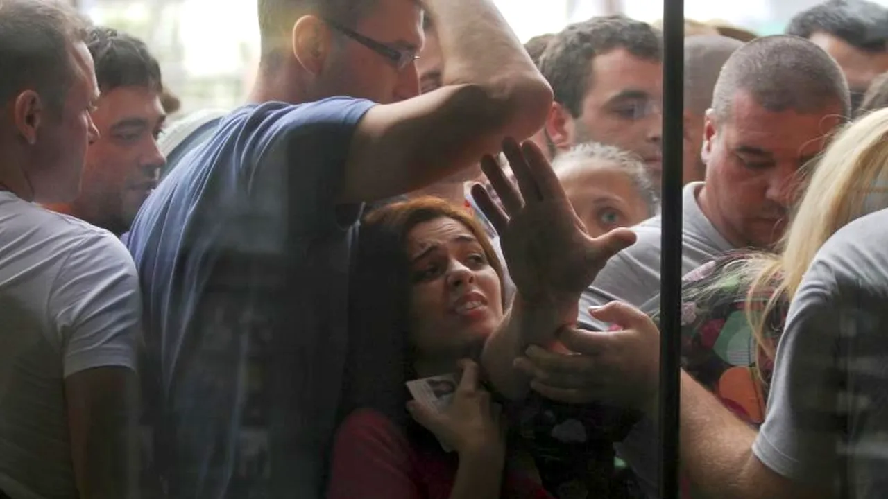 Franța ar putea decide săptămâna viitoare eliminarea restricțiilor pe piața muncii impuse românilor