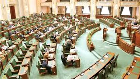 Senatul a adoptat legea potrivit căreia data alegerilor legislative va fi stabilită de Parlament, nu de Guvern