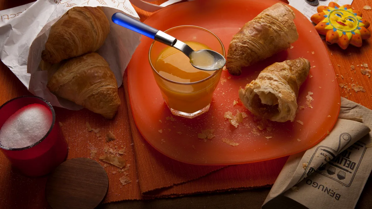 IAURT cu fructe de pădure sau CEREALE bogate în proteine. Idei de MIC DEJUN sănătos și gustos