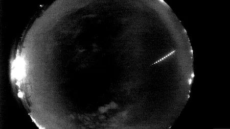 O „,minge de foc strălucitoare” a fost văzută într-o regiune din Anglia / Avertismentul oamenilor de știință: „Nu dorim ca cineva să-și asume RISCURI”