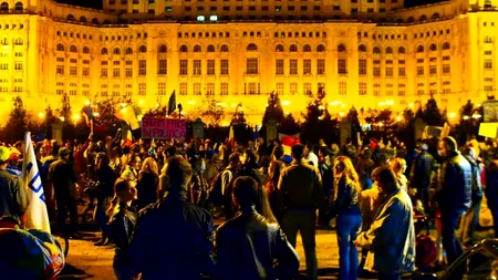 Jandarmii înăspresc măsurile de ordine la protestele spontane