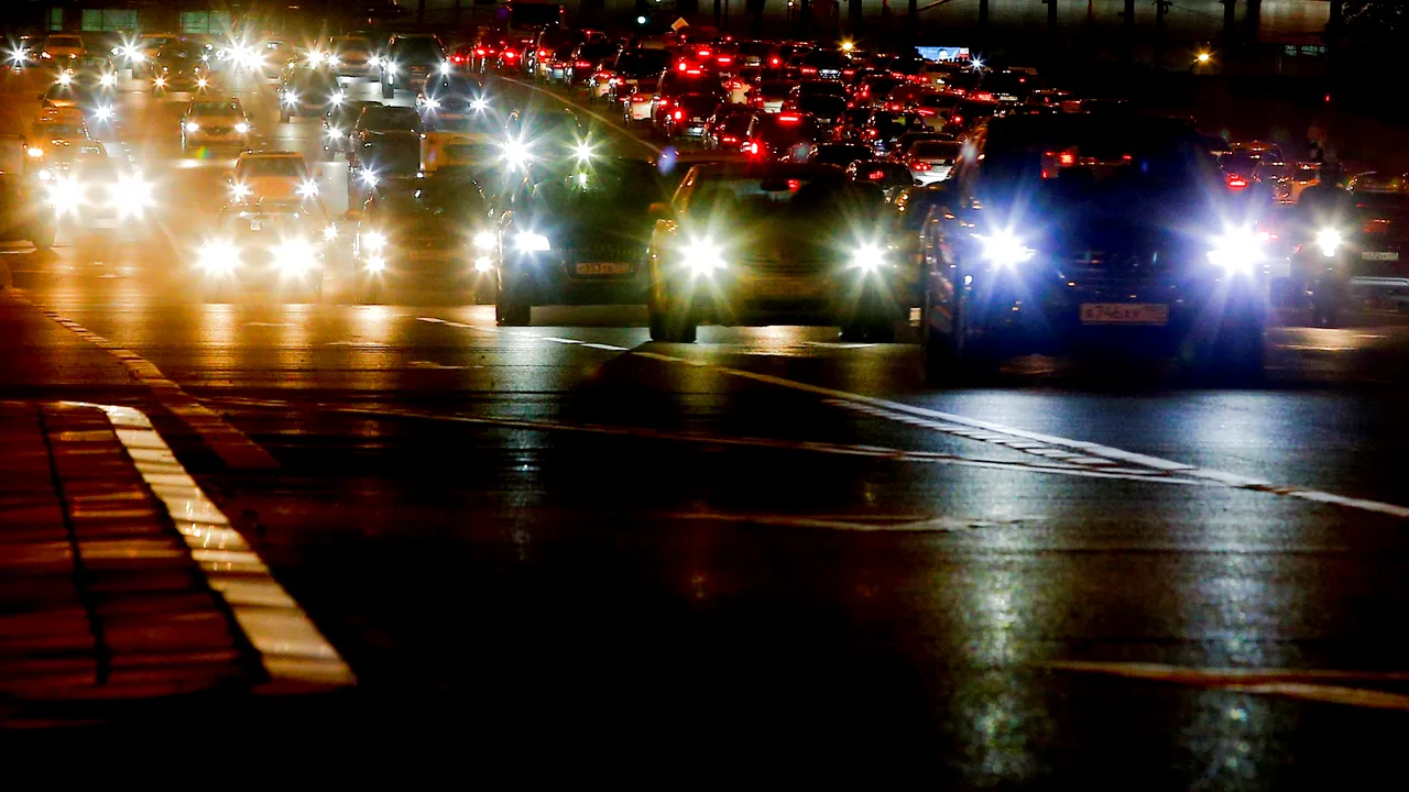 Nu mai ai nevoie de PERMIS DE CONDUCERE! Ride-sharing și car-pooling, noile ALTERNATIVE de transport