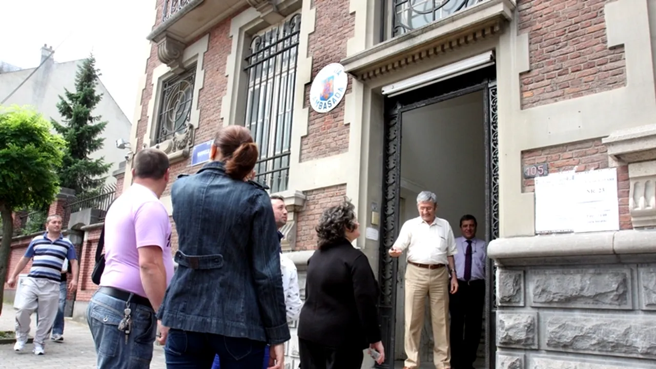 Zaharescu susține că românii aflați în tranzit în diferite state pot vota la ambasadă