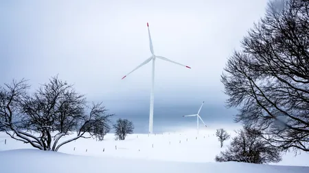 Iarna își intră în drepturi. Cod galben de vânt puternic în România. Harta zonelor afectate