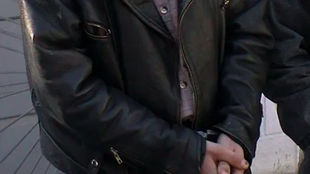 Vasluian condamnat la cinci ani de închisoare după ce și-a strâns de gât mama și apoi a violat-o