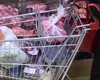 Înghesuială în supermarketuri și piețe, pentru că se fac ultimele cumpărături pentru masa pascală. Care va fi singurul mall deschis în ziua de PAȘTE