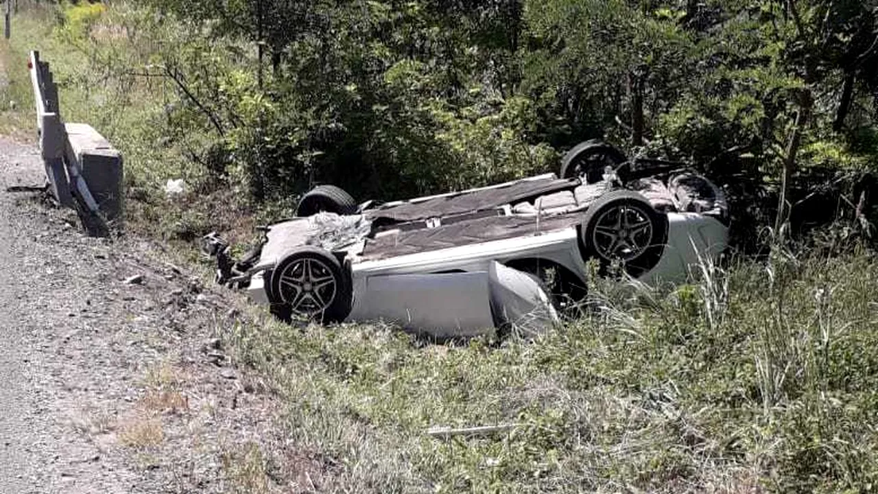 Accident grav în Sibiu. Neatenția șoferului era să-i coste viațile. Bilanț: 4 răniți, între care 2 copii