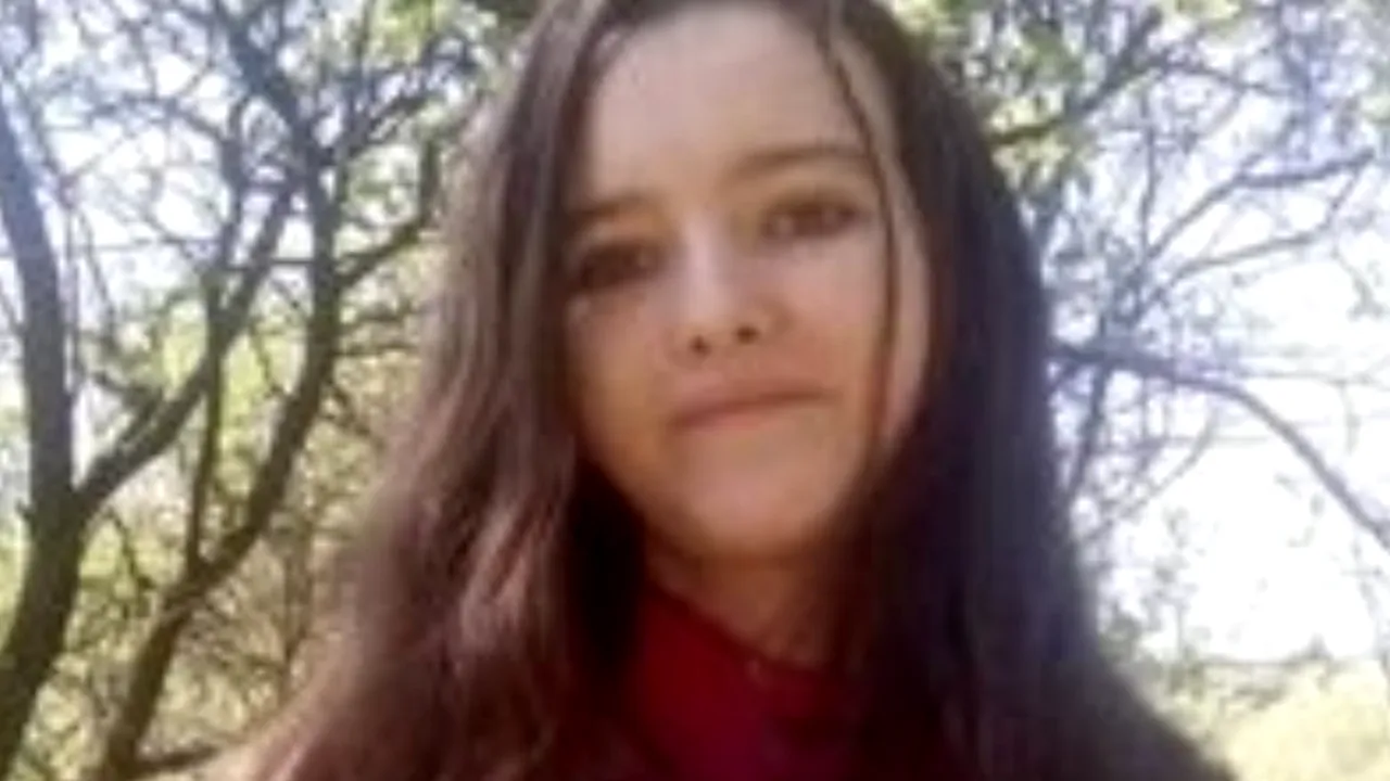 O tânără de 23 de ani, din județul Cluj, a dispărut de acasă. Polițiștii cer ajutorul populației pentru a fi găsită