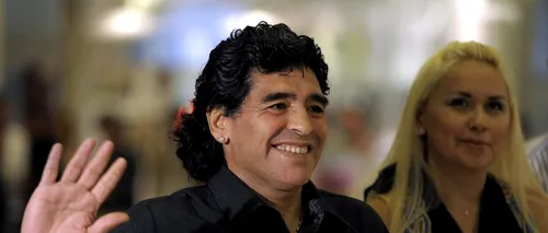 Diego Maradona, filmat în timp ce pare că își lovește iubita