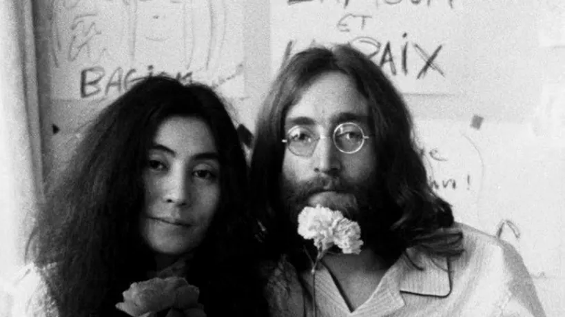 PIANUL folosit de John Lennon pentru a compune cântece pentru The BEATLES va fi scos la LICITAȚIE