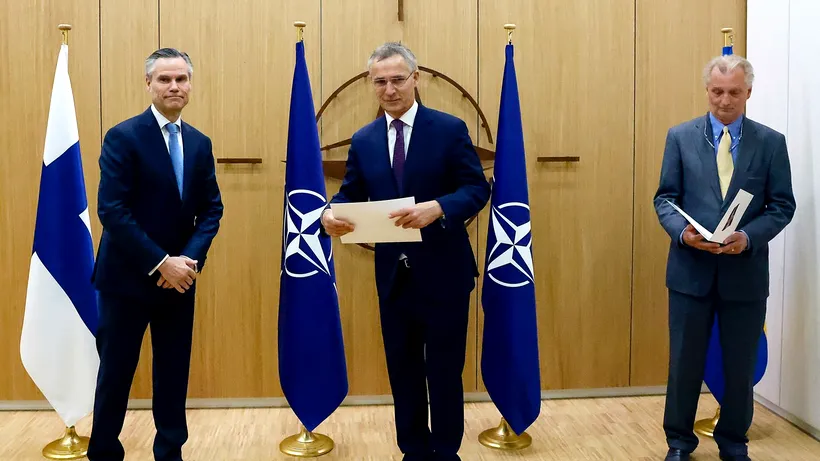 Suedia și Finlanda și-au depus astăzi candidaturile pentru aderarea la NATO