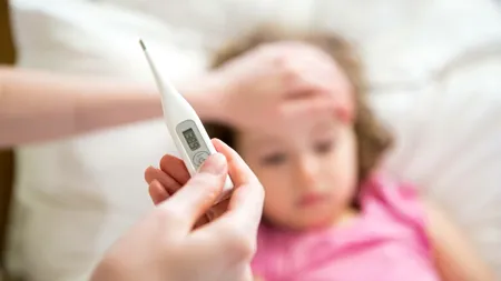 Atenție, părinți! Ce particularitate au descoperit medicii la gripa care se răspândește cu rapiditate printre copii