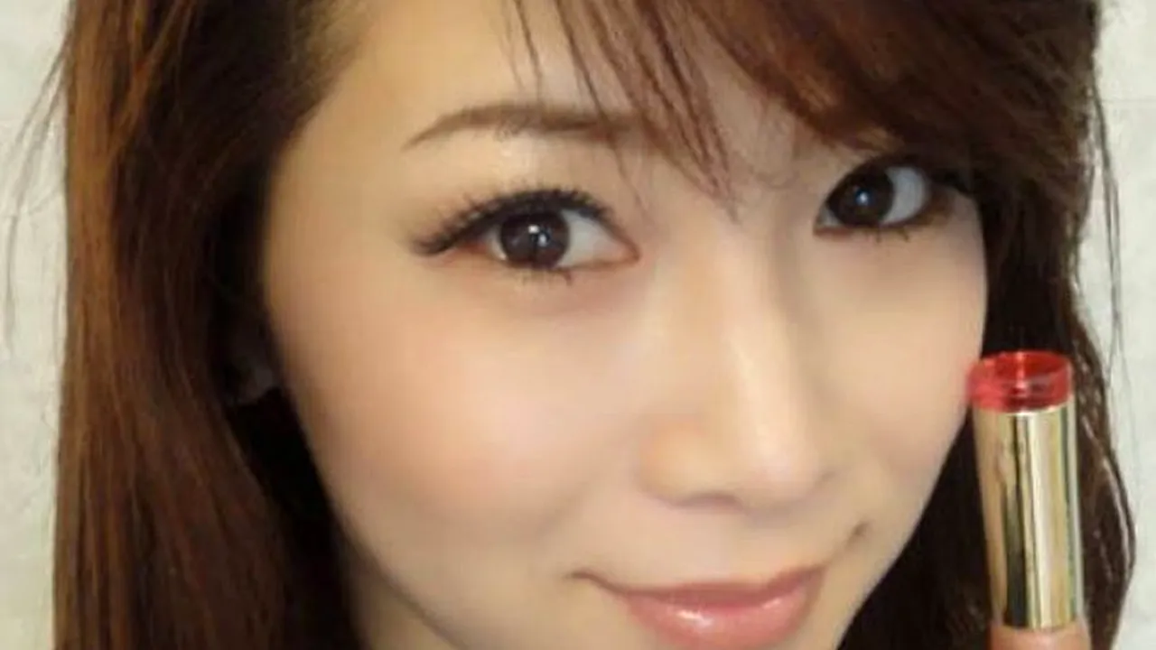 FOTO: Ce vârstă are această femeie