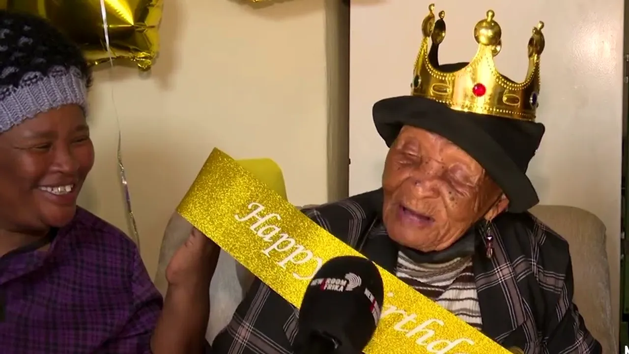 S-a stins din viață, la 128 de ani, CEA MAI BĂTRÂNĂ femeie din lume. „Imperiul” lăsat în urmă