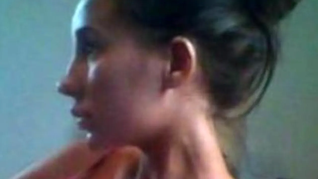 La 20 de ani, 12 operații estetice. Bloggerița care a ajuns vedetă pe Internet