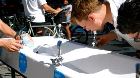 Cât de periculoasă este apa de la robinet și ce măsuri pot lua consumatorii pentru a se feri de boli