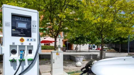 Galațiul accelerează tranziția spre mobilitate electrică: 159 de noi stații de încărcare pentru vehicule electrice (Comunicat)