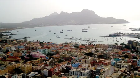 Prima dilemă a lui Băsescu în Capul Verde: 