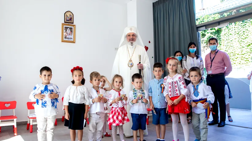 Patriarhul Daniel a sfințit o grădiniță. Cum s-au respectat normele sanitare