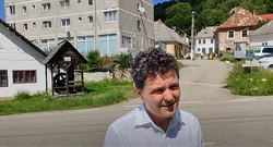 PREȘEDINTELE a redescoperit valorile simple la Roșia Montană / Nicușor: apă, hrană, energie… și lapte de vacă