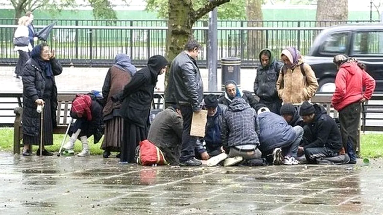 Zeci de ROMÂNI, EVACUAȚI de polițiștii londonezi din jurul unei catedrale. 