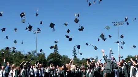 Prefectul Capitalei, anunț despre banchetele de final de an în școli. Toți elevii așteaptă vestea asta