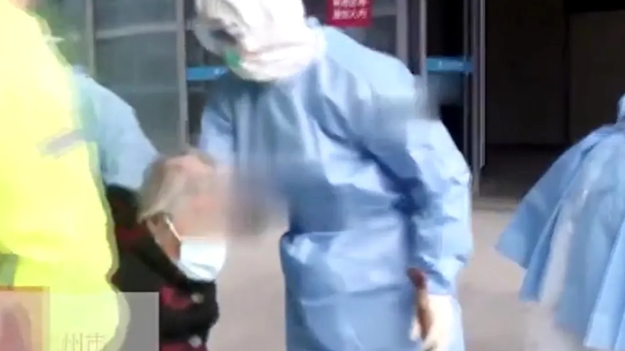 SECRETUL primului pacient centenar vindecat de coronavirus/ La 101 ani, Dai a plecat acasă, cu gândul să-și îngrijească soția