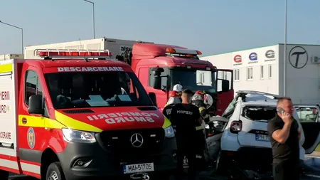 Accident grav la Sibiu. Patru morți în urma coliziunii dintre o Dacia Duster și un TIR | FOTO, VIDEO