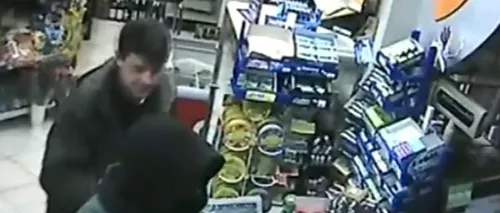 Doi români și opt italieni, răniți într-un jaf armat la un supermarket din Italia