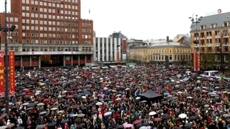 VIDEO. Zeci de mii de norvegieni au cântat o melodie pe care Anders Breivik o urăște