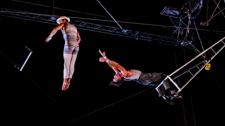 Accident la circul Globus. Un acrobat a căzut de pe trapez