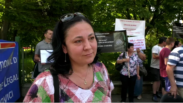 Roxana Burnei, la protestul de miercuri / Sursa: Gândul