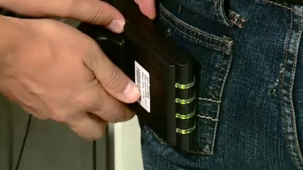 Ultima modă: hoții care fură fără să bage mâna în buzunar