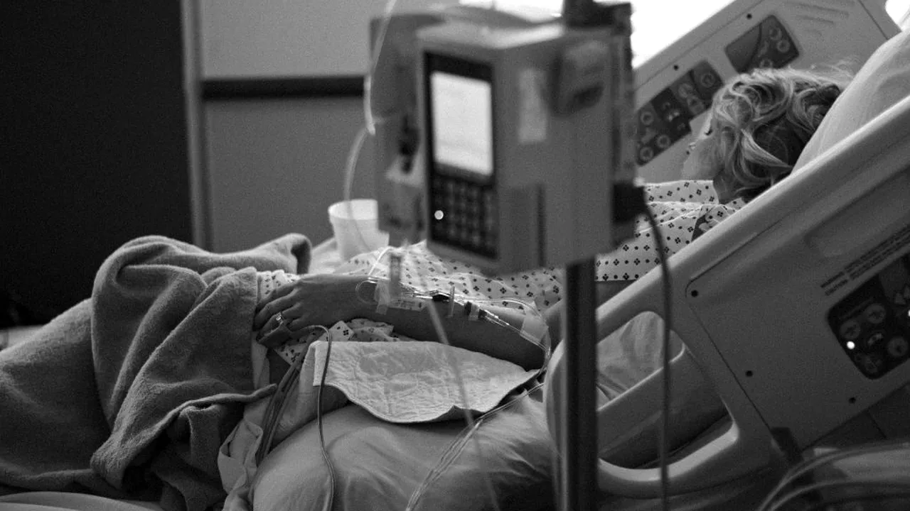 NE APROPIEM DE INTRAREA ÎN SCENARIUL 4 | Noi măsuri: Spitalele ar putea fi dotate cu camere din care nu se răspândeşte coronavirusul