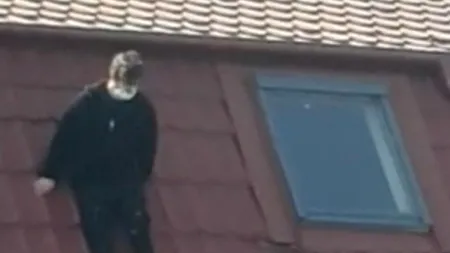 Tragedie în Capitală. Un tânăr a murit după ce s-a aruncat de pe căminul în care locuia