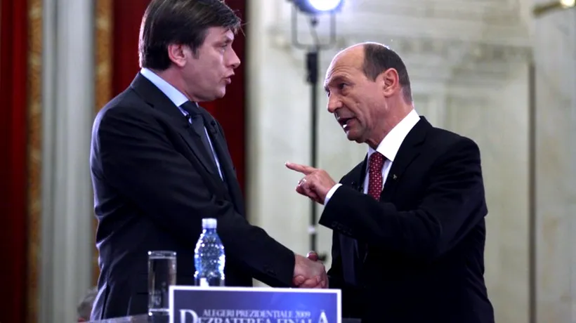 Cum traduce liderul PNL expresia „interes național folosită de Traian Băsescu
