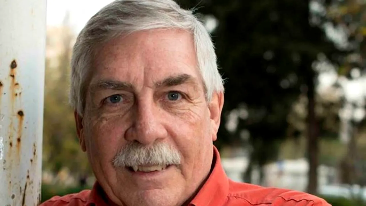 Ian Tilling a venit în România după ce acasă pierduse aproape totul. Aici a găsit motivul pentru care merită să muncești zi și noapte fără să fii plătit 