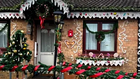 Casa unei românce face FURORI în Anglia. Jurnaliștii britanici au inclus-o într-un clasament al celor mai frumoase case decorate de Crăciun