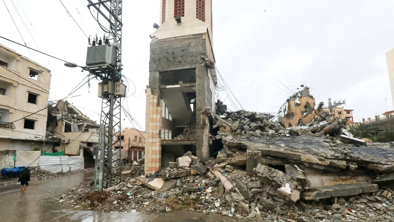 Membri ai familiei unuia dintre liderii HAMAS, uciși într-un raid aerian în Gaza /Israelul se teme că vor fi afectate negocierile